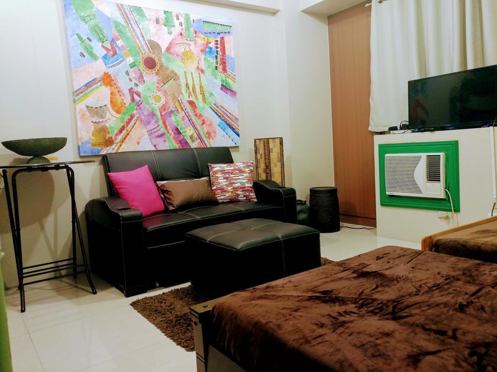 One Palm Tree Villas By Mary Manila Exterior foto