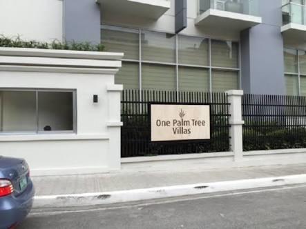 One Palm Tree Villas By Mary Manila Exterior foto